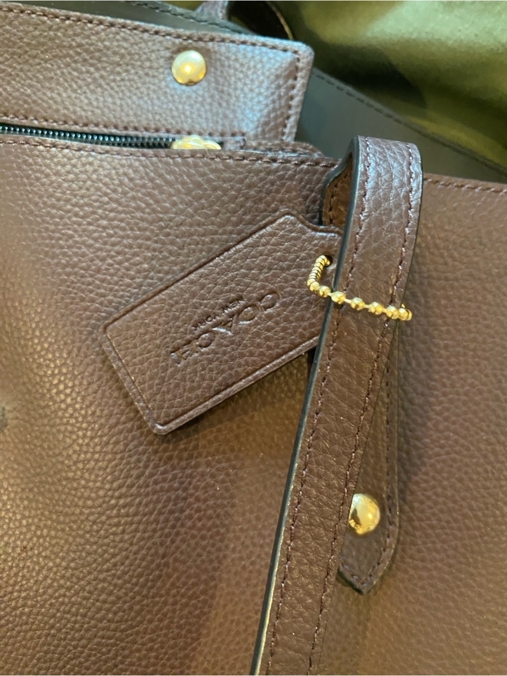 Coach Market Tote Oxblood Burgundy Pebbled Leather Gold Hardware - Picture 9 of 16